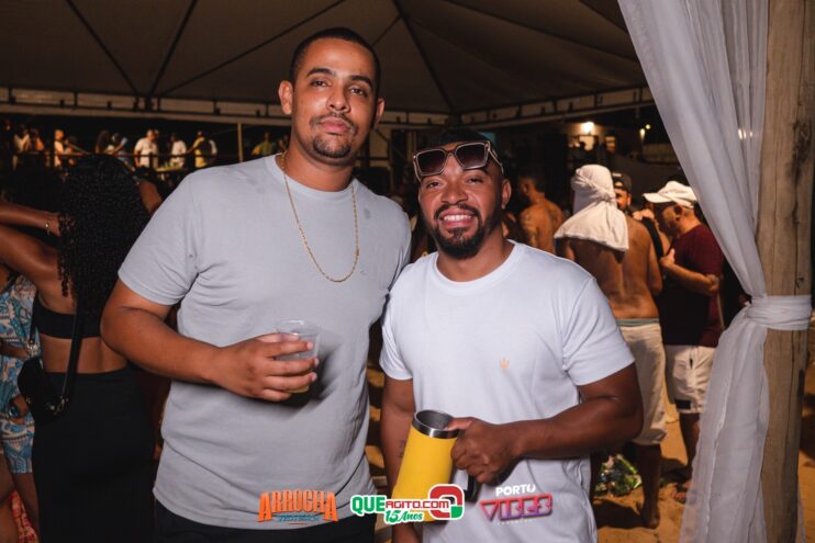 Anna Catarina agita o Arrocha Sueds Beach em Porto Seguro 535