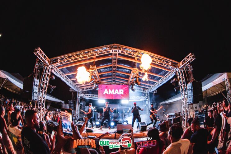 Anna Catarina agita o Arrocha Sueds Beach em Porto Seguro 538