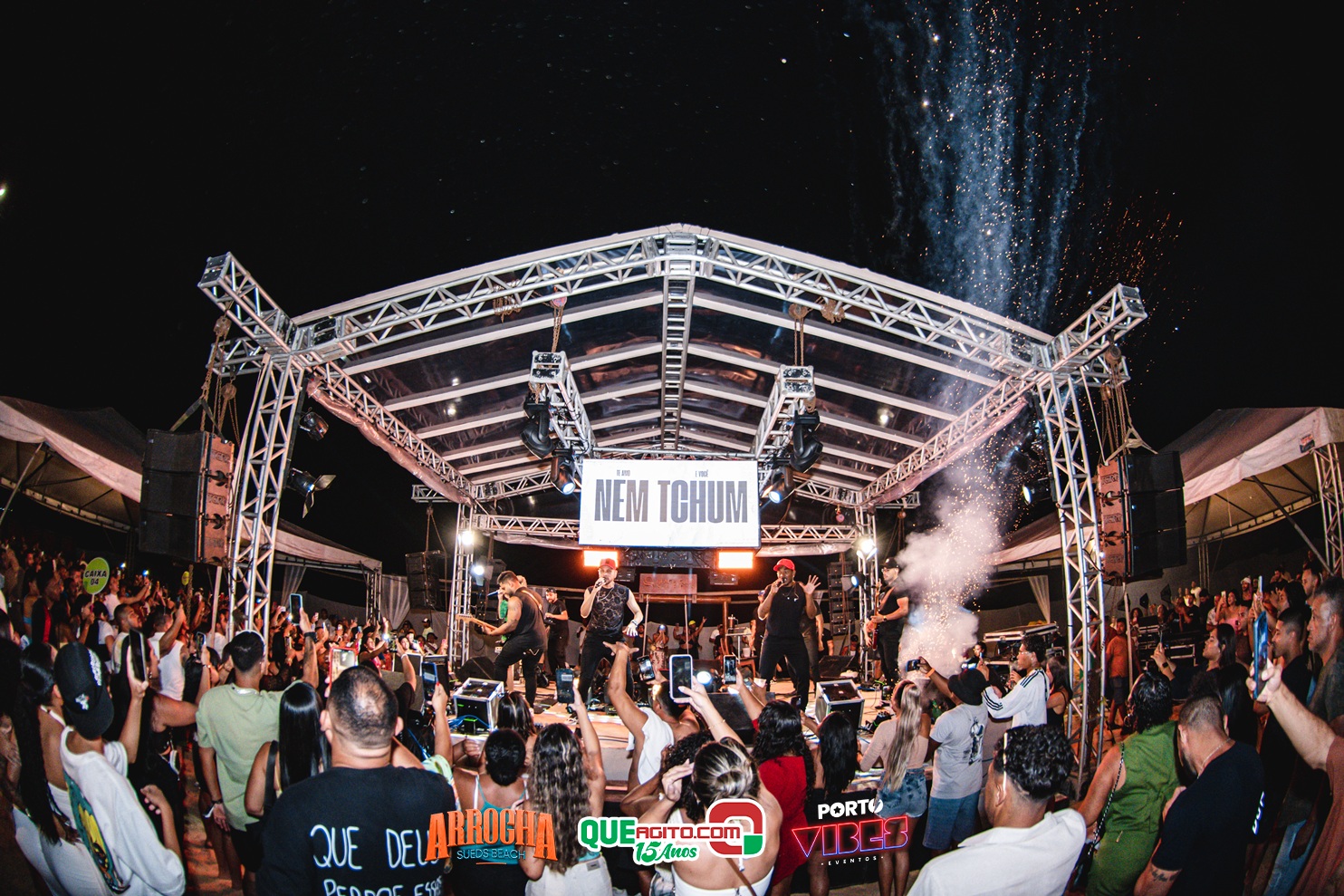 Anna Catarina agita o Arrocha Sueds Beach em Porto Seguro 8