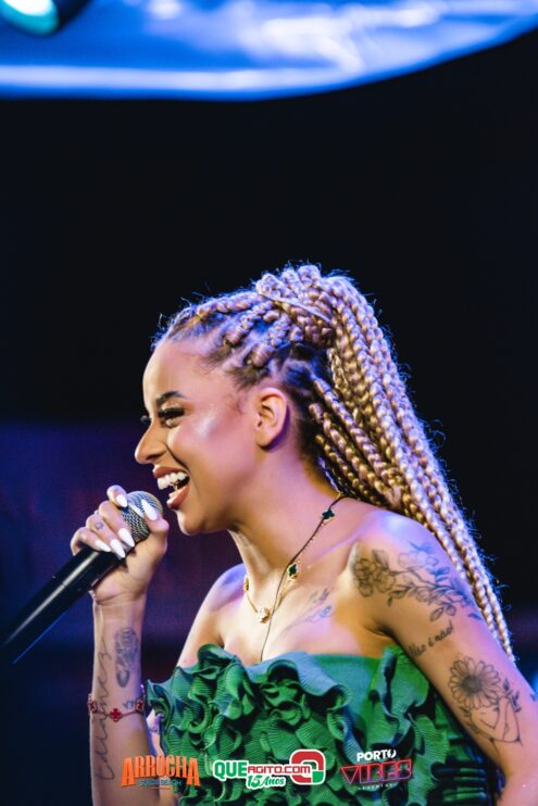 Anna Catarina agita o Arrocha Sueds Beach em Porto Seguro 567