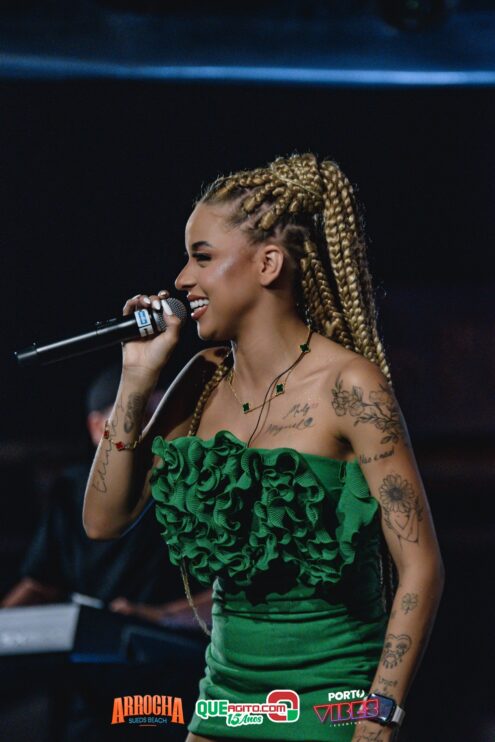 Anna Catarina agita o Arrocha Sueds Beach em Porto Seguro 572