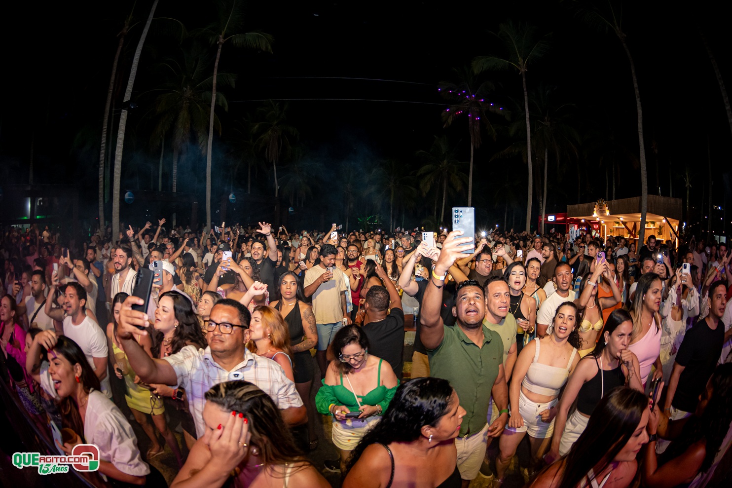 Show eletrizante de Tomate marca a Festa Coqueiral em Arraial d’Ajuda 64