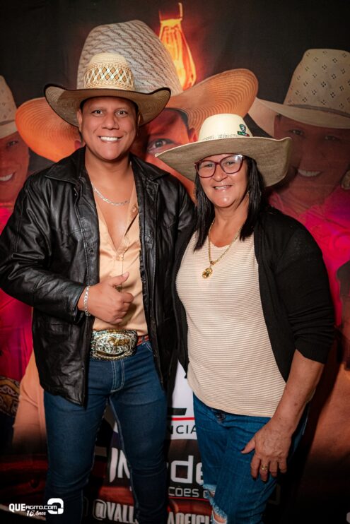 Vall Sylva agita a noite de sexta-feira na Ilha de Guriri com show inesquecível 82