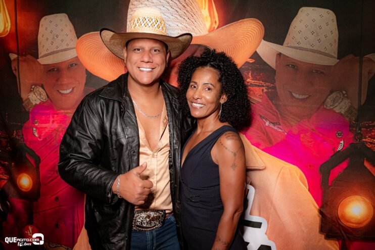 Vall Sylva agita a noite de sexta-feira na Ilha de Guriri com show inesquecível 87