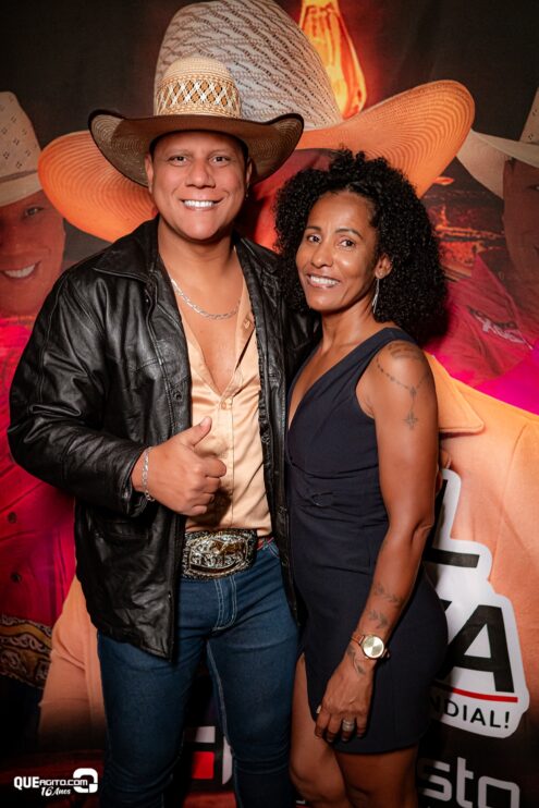 Vall Sylva agita a noite de sexta-feira na Ilha de Guriri com show inesquecível 88