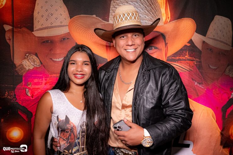 Vall Sylva agita a noite de sexta-feira na Ilha de Guriri com show inesquecível 91