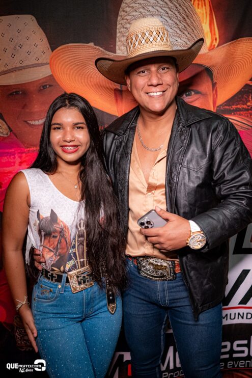 Vall Sylva agita a noite de sexta-feira na Ilha de Guriri com show inesquecível 94