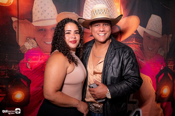 Vall Sylva agita a noite de sexta-feira na Ilha de Guriri com show inesquecível 102