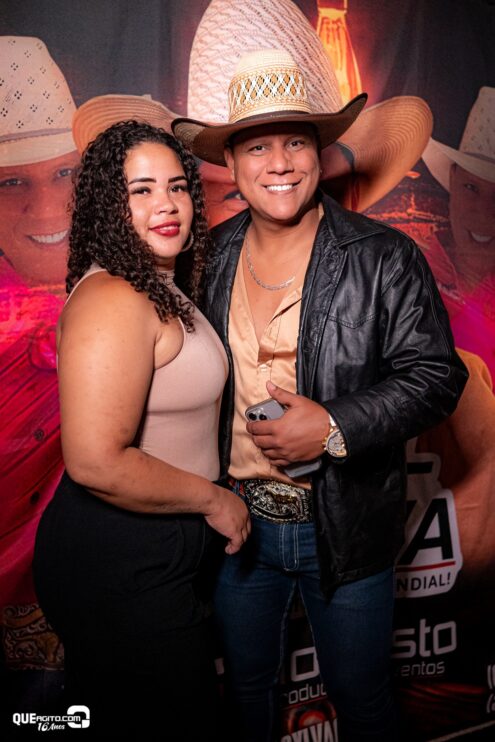 Vall Sylva agita a noite de sexta-feira na Ilha de Guriri com show inesquecível 103