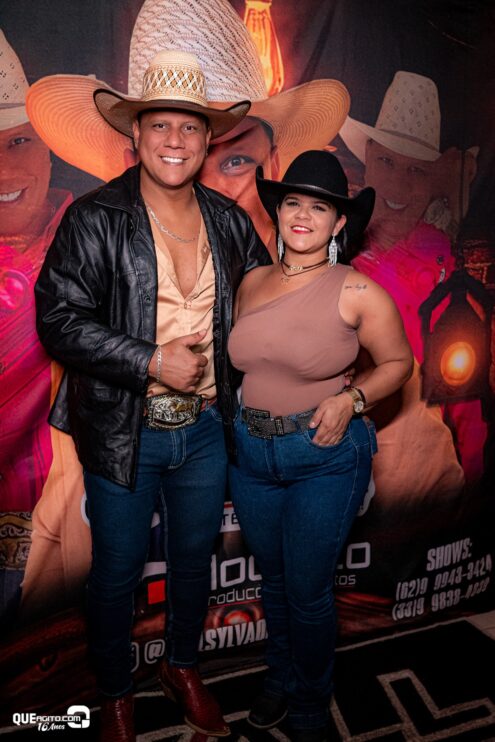 Vall Sylva agita a noite de sexta-feira na Ilha de Guriri com show inesquecível 109