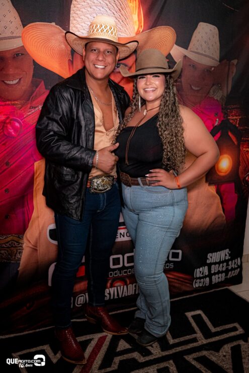 Vall Sylva agita a noite de sexta-feira na Ilha de Guriri com show inesquecível 110