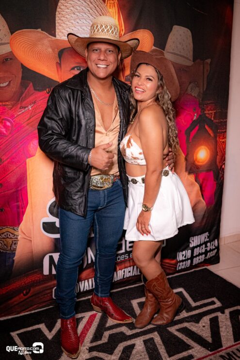 Vall Sylva agita a noite de sexta-feira na Ilha de Guriri com show inesquecível 116