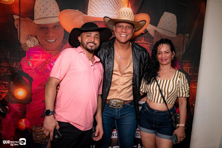 Vall Sylva agita a noite de sexta-feira na Ilha de Guriri com show inesquecível 117