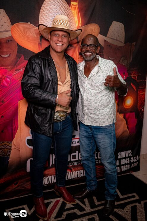 Vall Sylva agita a noite de sexta-feira na Ilha de Guriri com show inesquecível 121