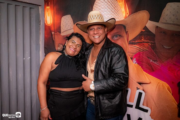 Vall Sylva agita a noite de sexta-feira na Ilha de Guriri com show inesquecível 132