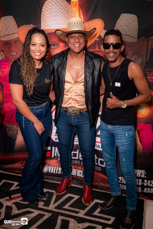 Vall Sylva agita a noite de sexta-feira na Ilha de Guriri com show inesquecível 139