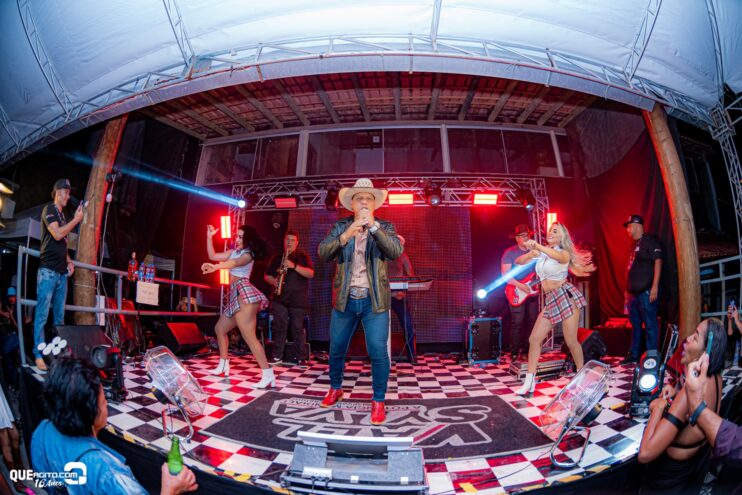 Vall Sylva agita a noite de sexta-feira na Ilha de Guriri com show inesquecível 142