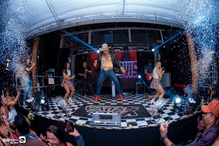 Vall Sylva agita a noite de sexta-feira na Ilha de Guriri com show inesquecível 143