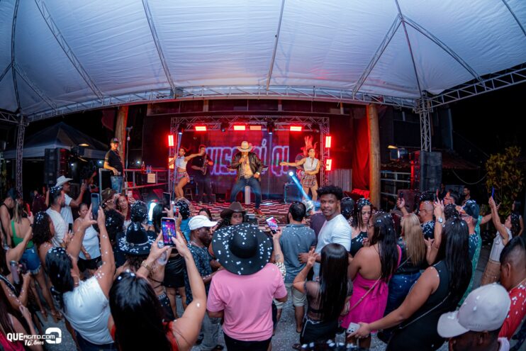 Vall Sylva agita a noite de sexta-feira na Ilha de Guriri com show inesquecível 145