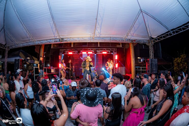 Vall Sylva agita a noite de sexta-feira na Ilha de Guriri com show inesquecível 148
