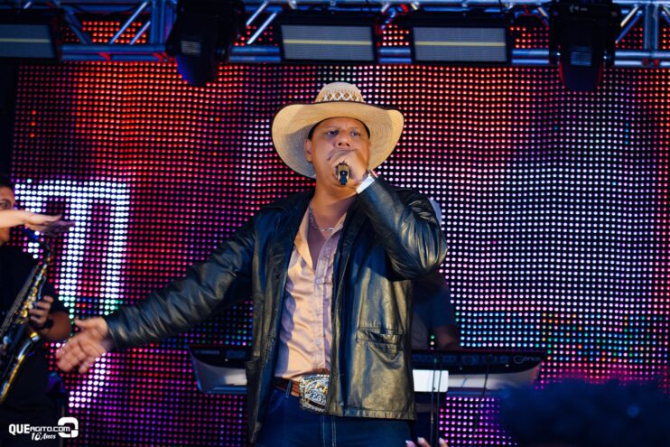 Vall Sylva agita a noite de sexta-feira na Ilha de Guriri com show inesquecível 150