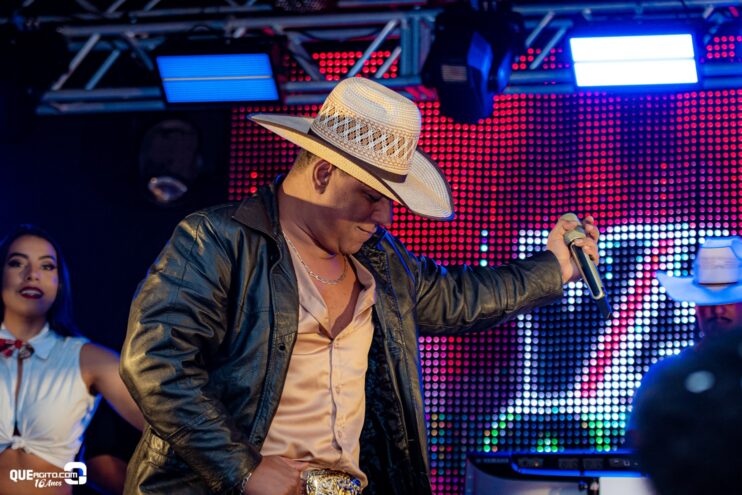 Vall Sylva agita a noite de sexta-feira na Ilha de Guriri com show inesquecível 156