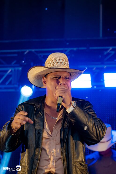 Vall Sylva agita a noite de sexta-feira na Ilha de Guriri com show inesquecível 168