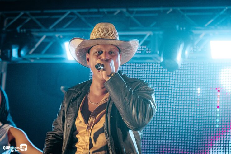 Vall Sylva agita a noite de sexta-feira na Ilha de Guriri com show inesquecível 178