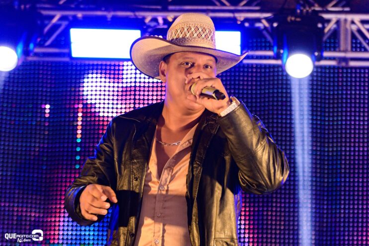 Vall Sylva agita a noite de sexta-feira na Ilha de Guriri com show inesquecível 185