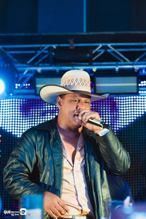 Vall Sylva agita a noite de sexta-feira na Ilha de Guriri com show inesquecível 190