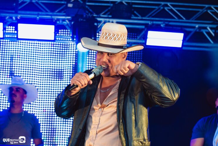 Vall Sylva agita a noite de sexta-feira na Ilha de Guriri com show inesquecível 191