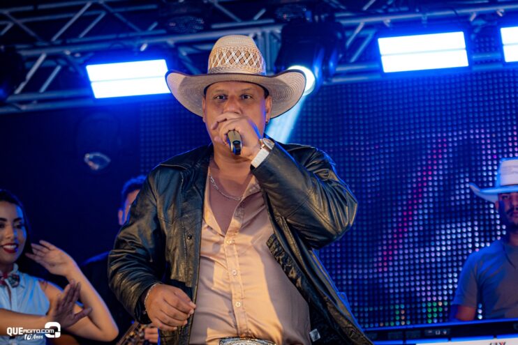 Vall Sylva agita a noite de sexta-feira na Ilha de Guriri com show inesquecível 193