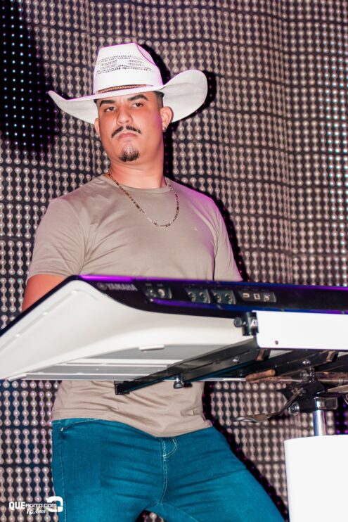 Vall Sylva agita a noite de sexta-feira na Ilha de Guriri com show inesquecível 199