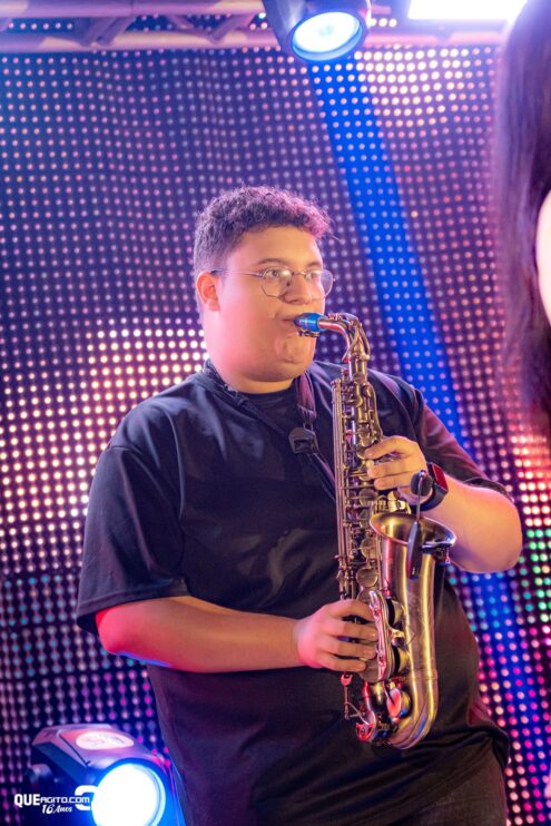 Vall Sylva agita a noite de sexta-feira na Ilha de Guriri com show inesquecível 209