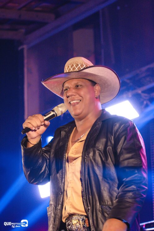 Vall Sylva agita a noite de sexta-feira na Ilha de Guriri com show inesquecível 218