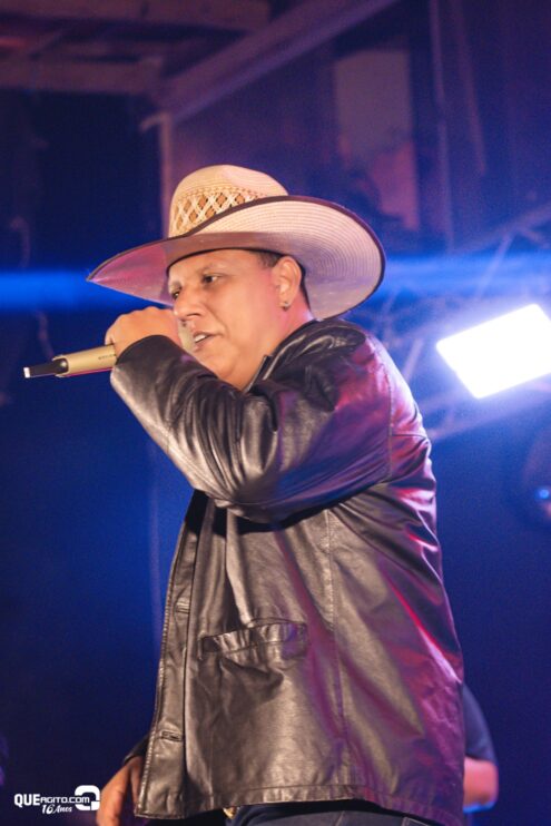 Vall Sylva agita a noite de sexta-feira na Ilha de Guriri com show inesquecível 222