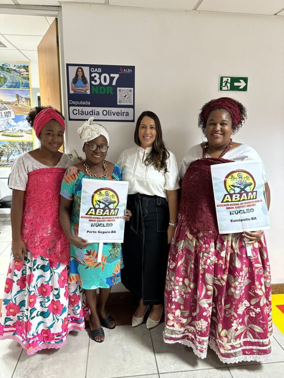 Deputada Cláudia Oliveira viabiliza criação da Câmara Setorial do Dendê na Bahia Deputada Cláudia Oliveira viabiliza criação da Câmara Setorial do Dendê na Bahia 4