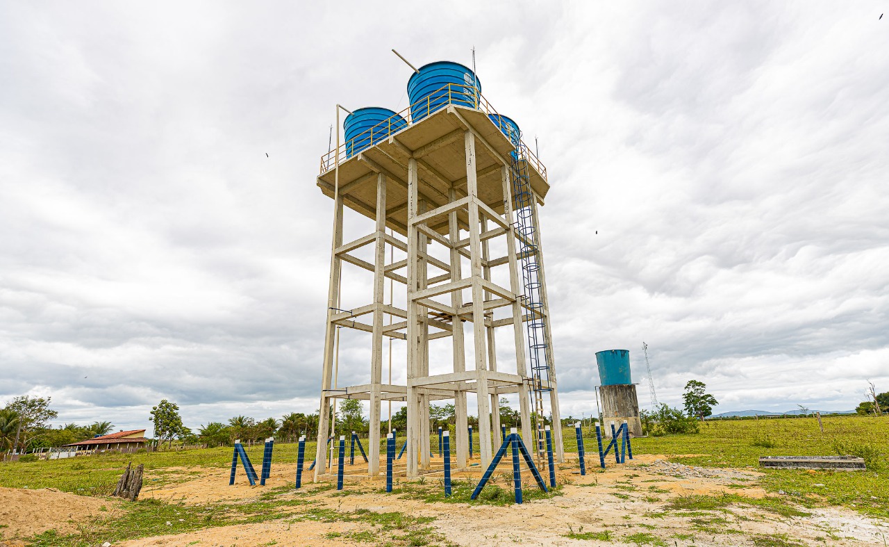 Deputada Cláudia Oliveira viabiliza extensão da rede de energia elétrica para ativar sistema de abastecimento de água na zona rural de Eunápolis 7