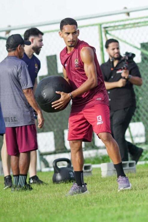Porto Sport Club inicia temporada 2026 com elenco reforçado e aposta na base 15