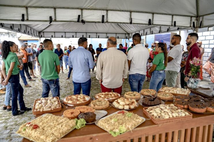 Porto Seguro: Agricultores comemoram primeira compra do PAA 13