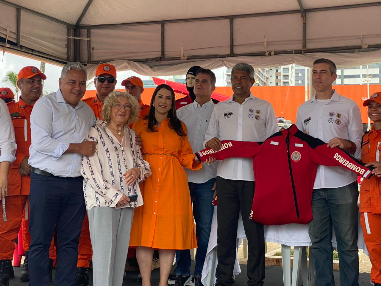 Operação Verão 2025/2026: deputada Cláudia Oliveira recebe 15 novas viaturas para reforçar a segurança no Extremo Sul 12