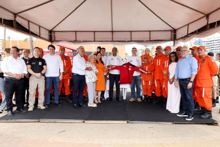 Operação Verão 2025/2026: deputada Cláudia Oliveira recebe 15 novas viaturas para reforçar a segurança no Extremo Sul 13