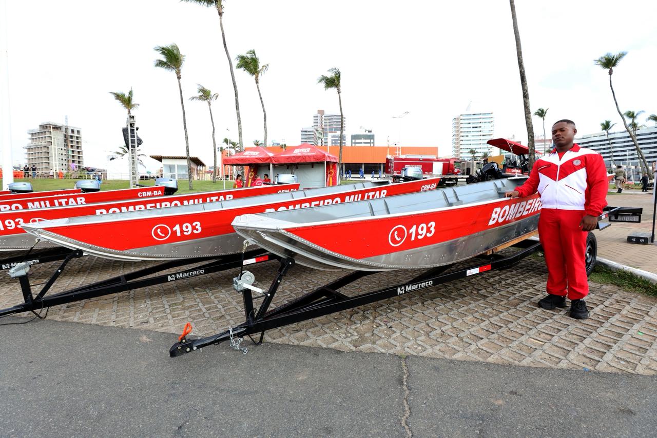 Operação Verão 2025/2026: deputada Cláudia Oliveira recebe 15 novas viaturas para reforçar a segurança no Extremo Sul 9