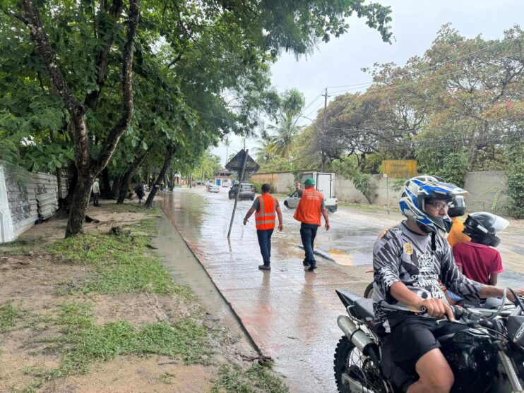 Prefeitura de Porto Seguro mobiliza equipes em regime de plantão após acúmulo de chuvas nas últimas horas 9