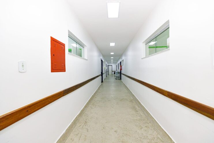 Prefeitura de Eunápolis moderniza Hospital Geral e inaugura nova fase na saúde pública do município 34