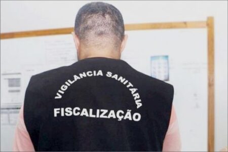 Prefeitura em ação: Vigilância Sanitária intensifica fiscalização de produtos natalinos em Eunápolis Prefeitura em ação: Vigilância Sanitária intensifica fiscalização de produtos natalinos em Eunápolis 11