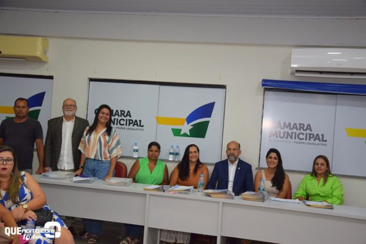 Prefeitura de Eunápolis entrega mais de 300 títulos de propriedade a famílias do município 22