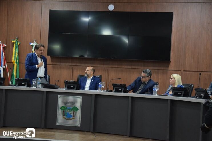 Prefeitura de Eunápolis entrega mais de 300 títulos de propriedade a famílias do município 31