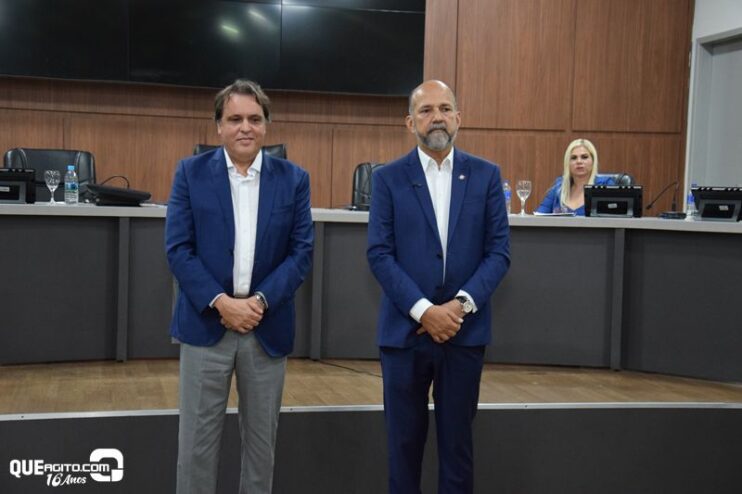 Prefeitura de Eunápolis entrega mais de 300 títulos de propriedade a famílias do município 49