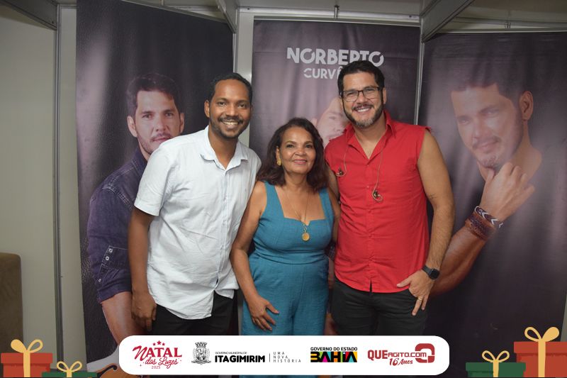 Natal das Luzes movimenta Itagimirim com grandes shows e praça lotada 5